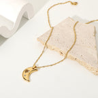Collection Eclipse : Selene, Collier Lune en acier inoxydable