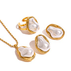 Collection Eclipse : Fragments de Lune, Bague, Collier, Boucle d'oreille Perle Nacrée